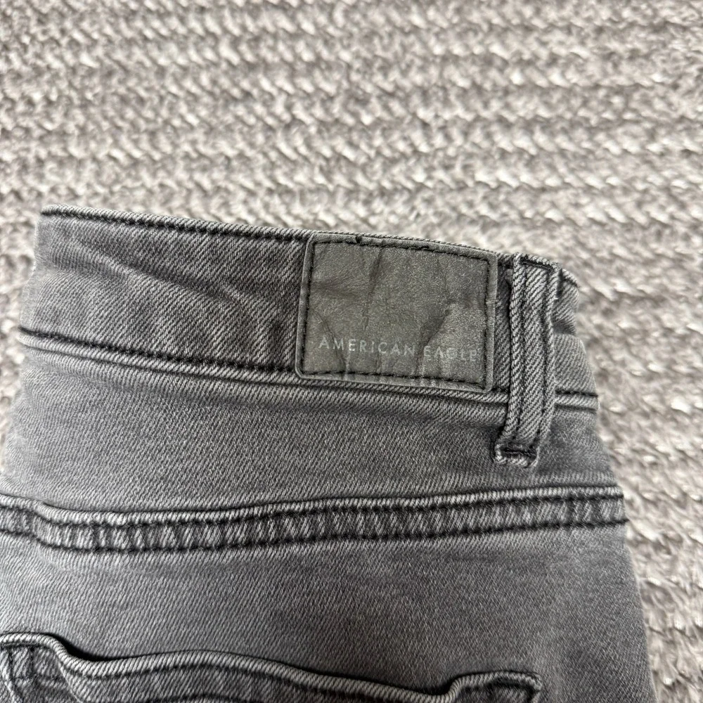American Eagle Womens Mom Jean High‎ Rise Size 6 Regular Gray Stretch Denim